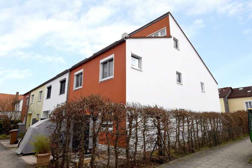 Haus zum Kaufen in München 695.000 € 127.61 m²