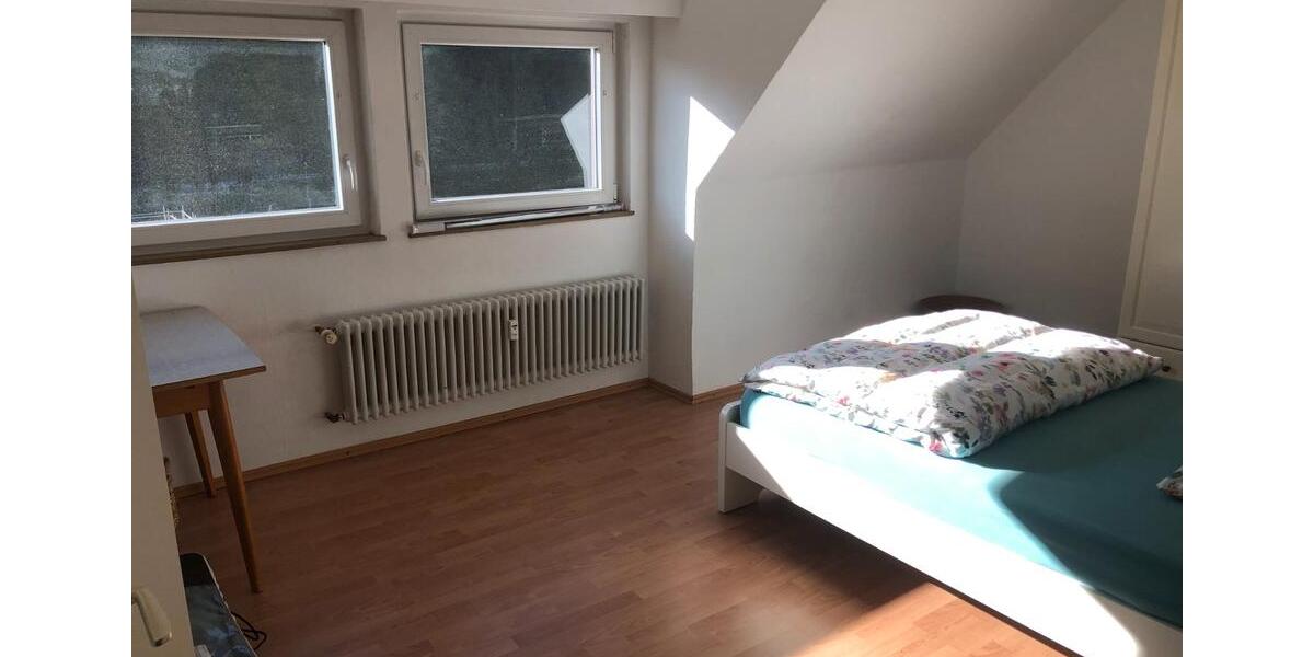 Dachgeschoßwohnung Blaustein - 2.5 Zimmer, 65 m&sup2;, 800&euro; | Angebot:26288227
