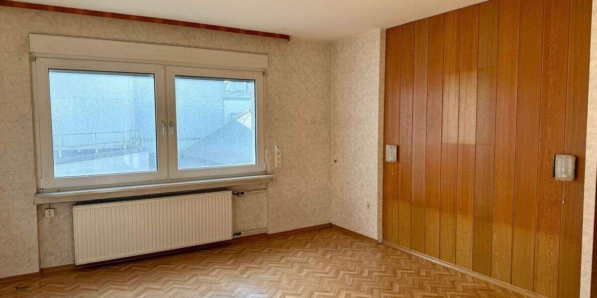 Etagenwohnung Witten Mitte - 3 Zimmer, 103 m&sup2;, 695&euro; | Angebot:25139981