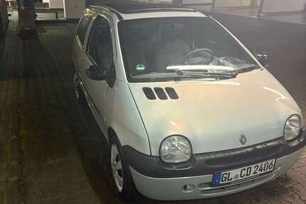 Renault Twingo 122.000 km 1.300 &euro; Rösrath 51503
