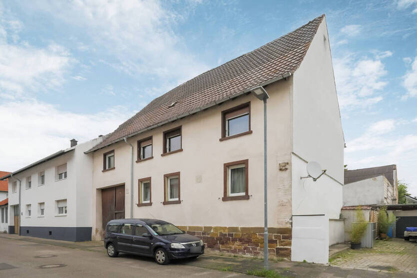 Einfamilienhaus mit großem Garten in ruhiger Lage von Dettenheim