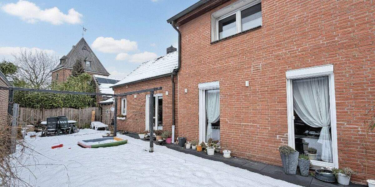 Einfamilienhaus Hünxe Krudenburg - 8 Zimmer, 246 m&sup2;, 550.000&euro; | Angebot:24858215