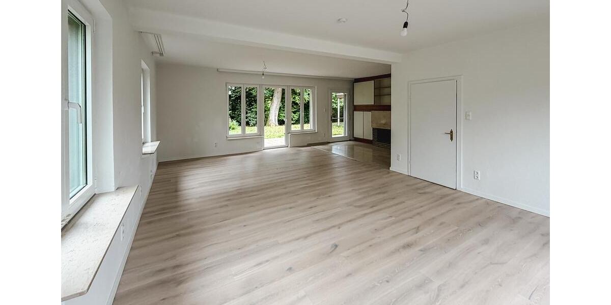 Einfamilienhaus Soltau - 6 Zimmer, 220 m&sup2;, 1.500&euro; | Angebot:25209319