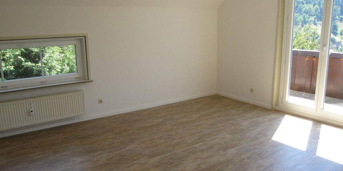 Etagenwohnung Schramberg - 3 Zimmer, 85 m&sup2;, 620&euro; | Angebot:26293066