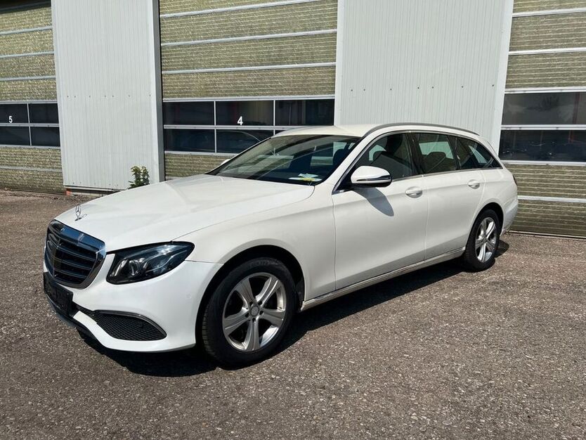 E 220
