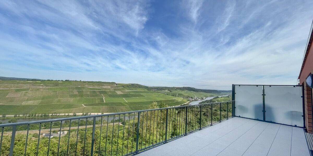 Etagenwohnung Wincheringen - 3 Zimmer, 100 m&sup2;, 1.300&euro; | Angebot:26885972