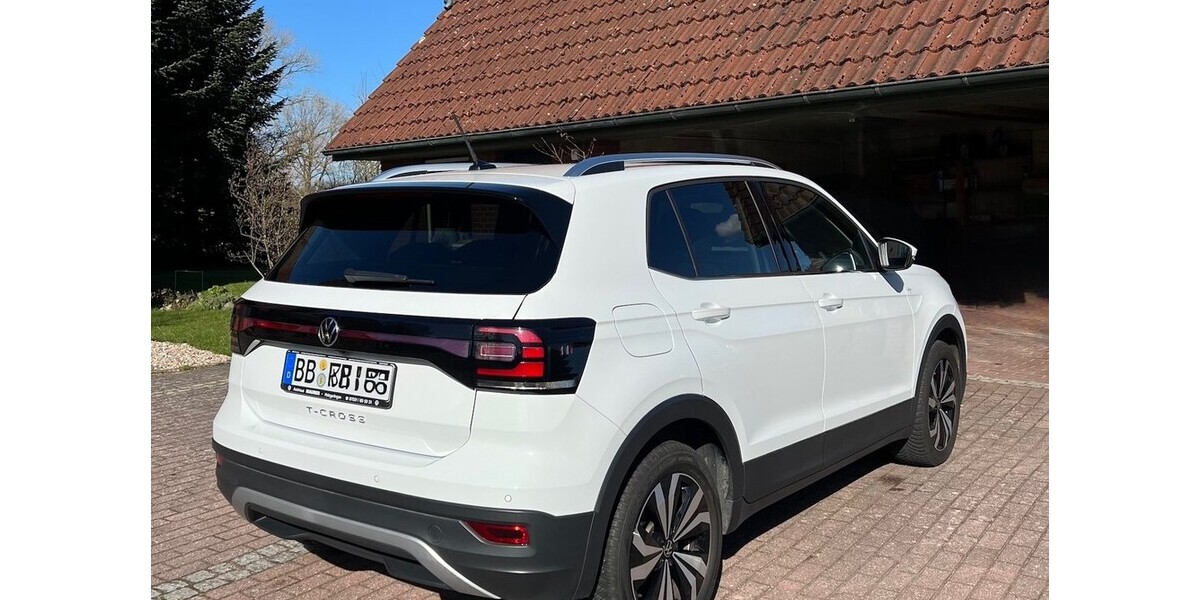 VW T-CROSS STYLE 1.5 TSI 15.500 km 27.400 &euro; Sandesneben 23898