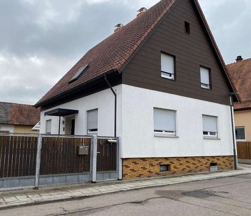 Haus zum Kaufen in Dettenheim Rußheim 399.000 € 130 m²