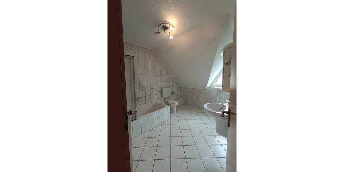 Doppelhaushälfte Zetel - 3 Zimmer, 97 m&sup2;, 750&euro; | Angebot:26833560