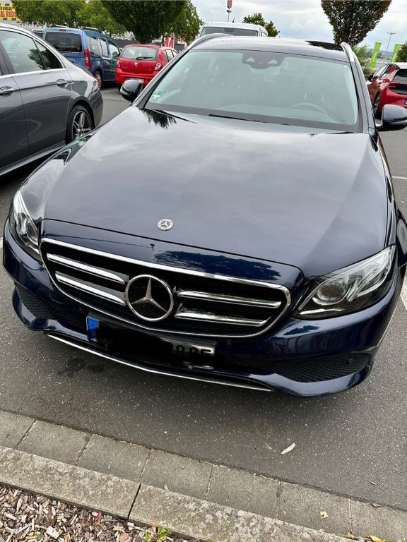 E 220