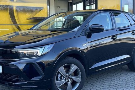 Opel Grandland (X) 26.513 km 23.990 &euro; Nortorf 24589