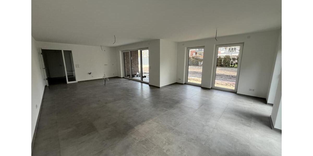 Erdgeschoßwohnung Rheine - 2 Zimmer, 93 m&sup2;, 1.250&euro; | Angebot:25991761