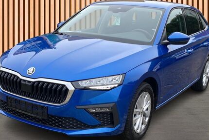Skoda Scala 4.527 km 22.880 € Dresden 01328
