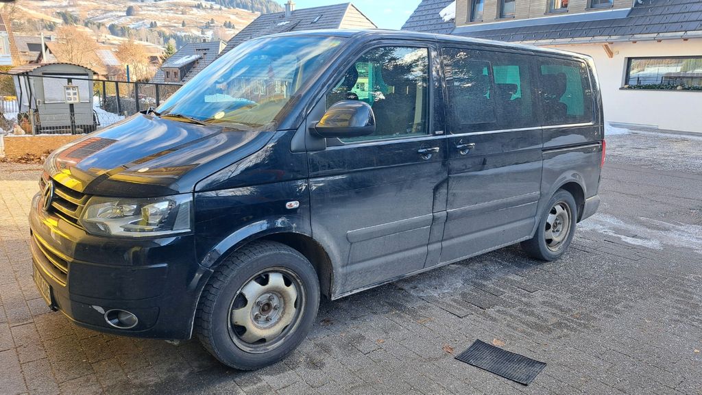 VW T5 Multivan 215.976 km 17.900 &euro; Bernau i. Schw. 79872