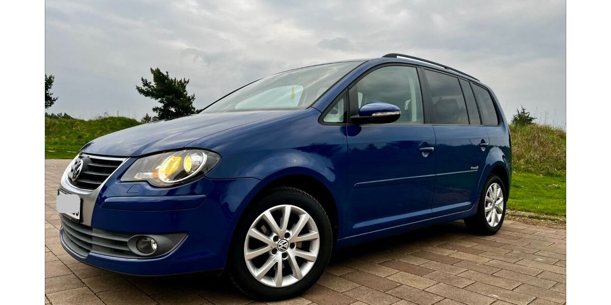 VW Touran 162.000 km 5.690 &euro; Darmstadt 64289