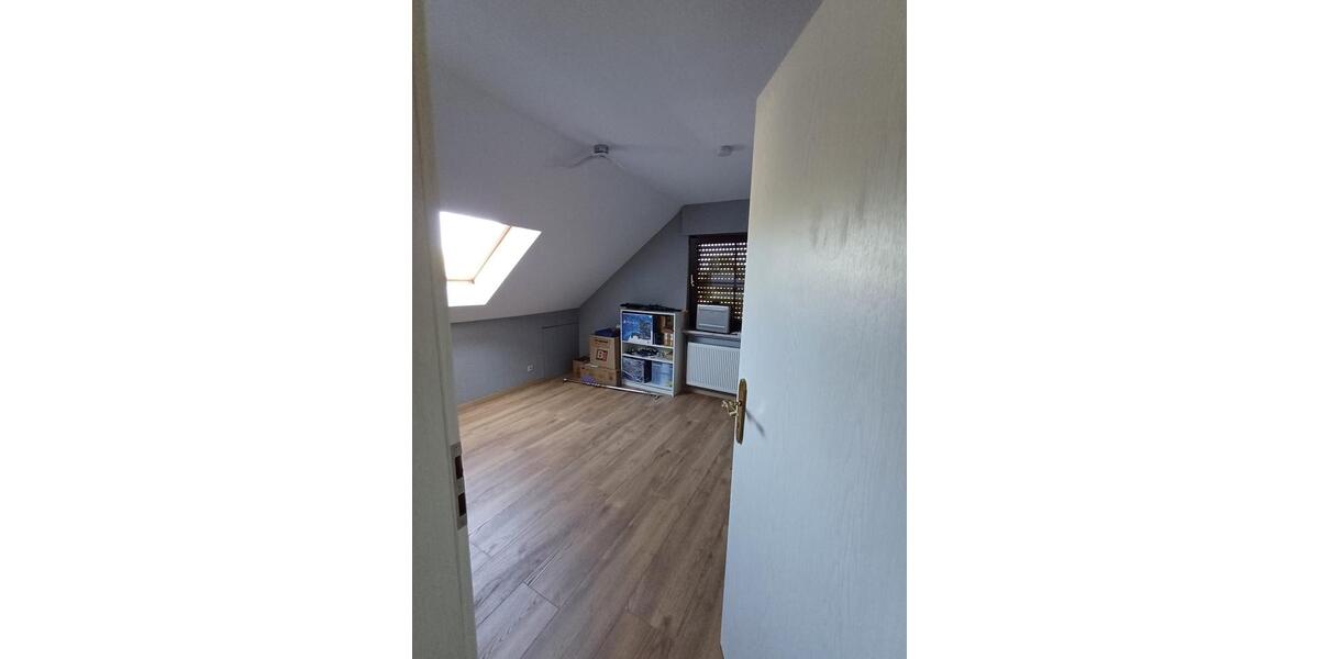 Dachgeschoßwohnung Fredersdorf-Vogelsdorf Vogelsdorf - 4 Zimmer, 77 m&sup2;, 1.200&euro; | Angebot:25397933