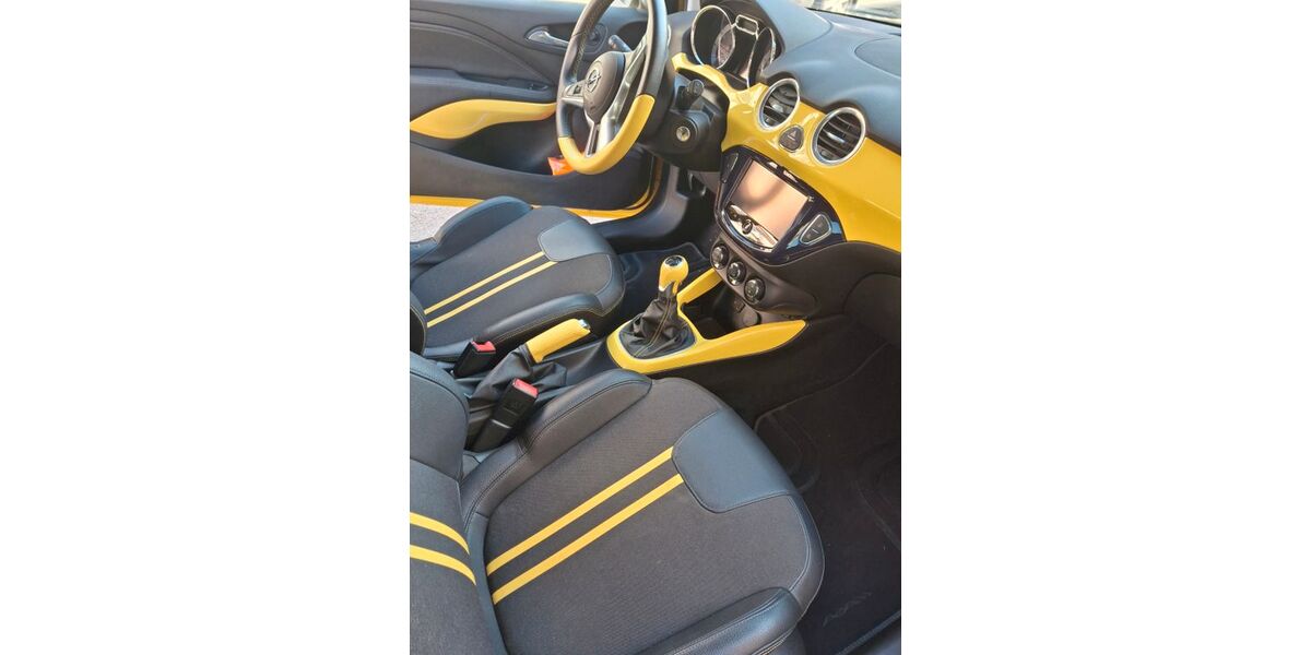 Opel Adam 148.000 km 7.999 &euro; Essen 45307