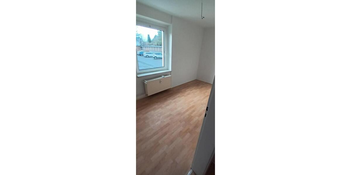 Erdgeschoßwohnung Bad Lobenstein - 3 Zimmer, 58 m&sup2;, 400&euro; | Angebot:25406330