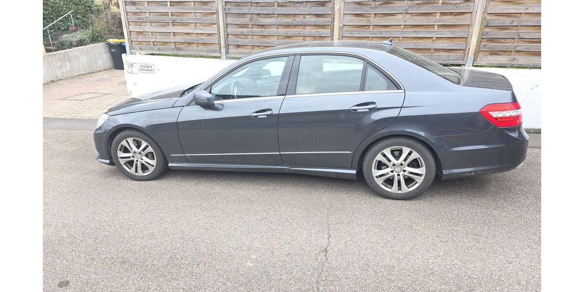Mercedes-Benz E 350 151.000 km 17.900 &euro; Flein 74223