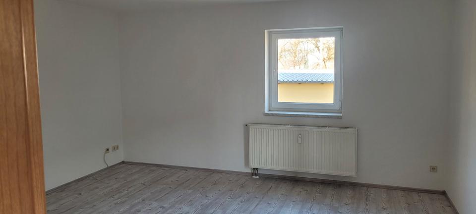Etagenwohnung Schirgiswalde-Kirschau Kirschau - 1 Zimmer, 40 m&sup2;, 240&euro; | Angebot:26664074