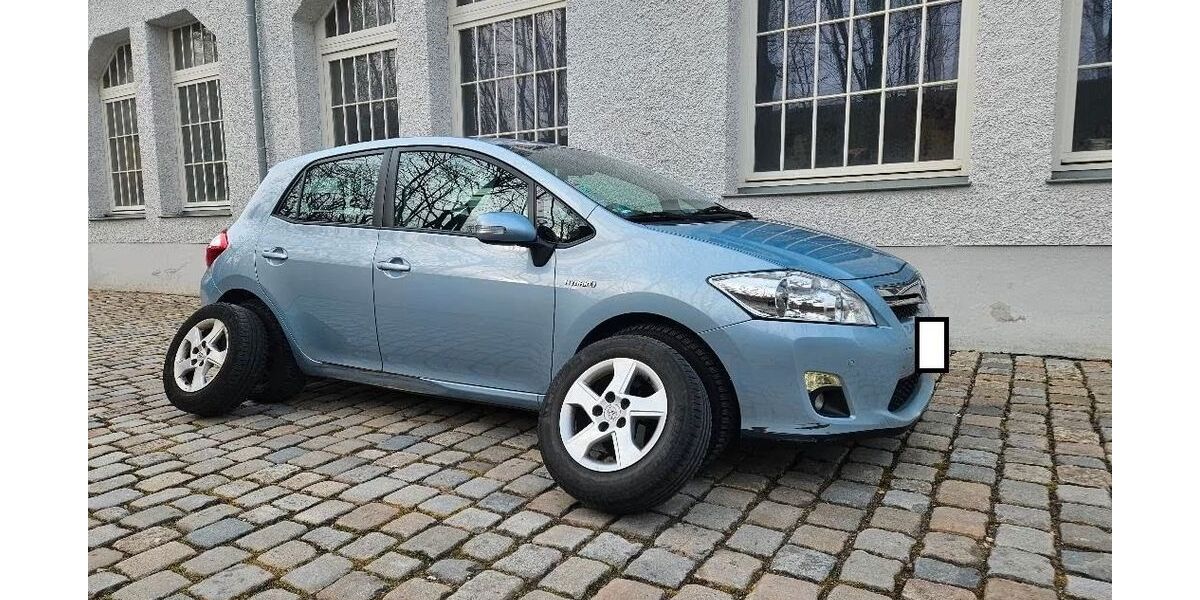 Toyota Auris 128.000 km 7.200 &euro; Nürnberg 90478