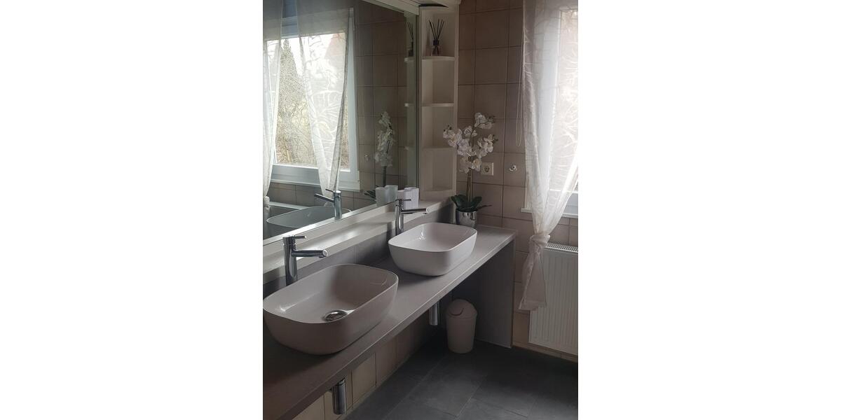 Doppelhaushälfte Nordheim vor der Rhön - 4 Zimmer, 130 m&sup2;, 268.000&euro; | Angebot:26677308