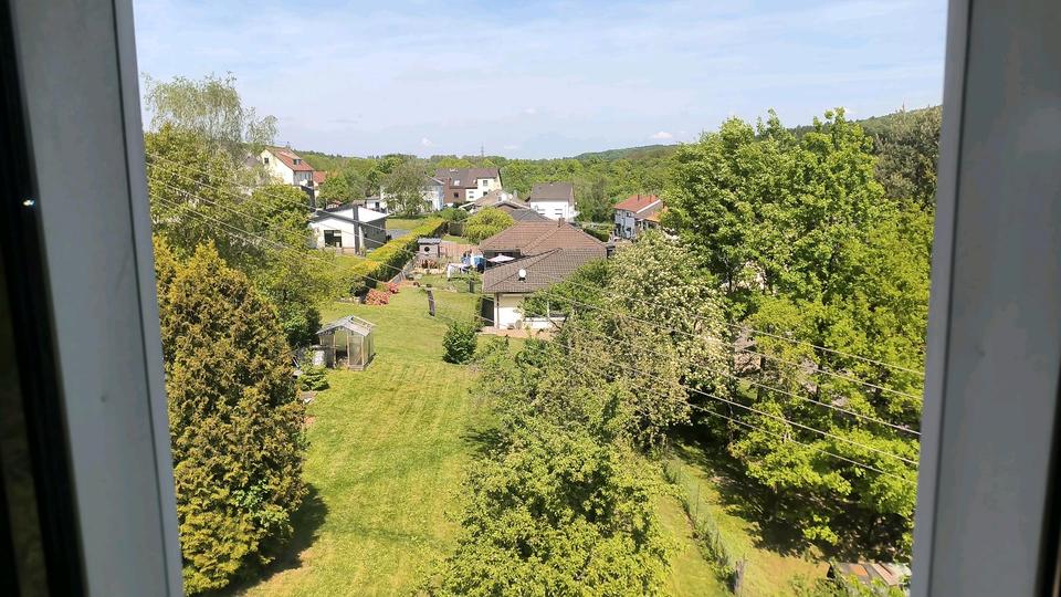 Dachgeschoßwohnung Quierschied - 2.5 Zimmer, 55 m&sup2;, 500&euro; | Angebot:26407086