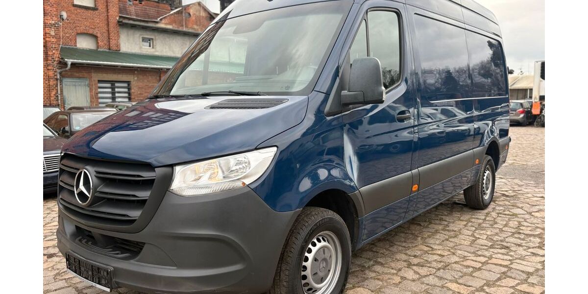 Mercedes-Benz Sprinter 174.500 km 17.999 &euro; Torgau 04860