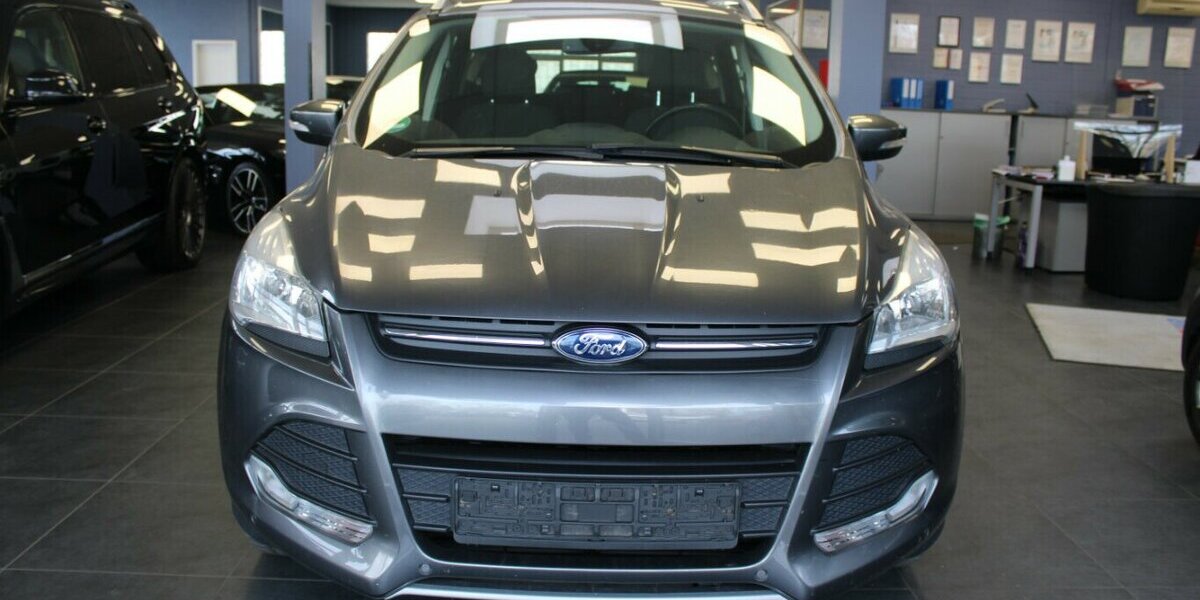 Ford Kuga 1.6 EcoBoost 2x4 - AHK - 113.620 km 8.980 € Euskirchen 53881