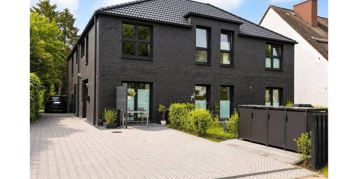 Doppelhaushälfte Hamburg Rahlstedt - 6 Zimmer, 157 m&sup2;, 2.490&euro; | Angebot:26866043