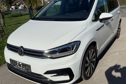 VW Touran 181.101 km 15.900 &euro; Altdorf 90518