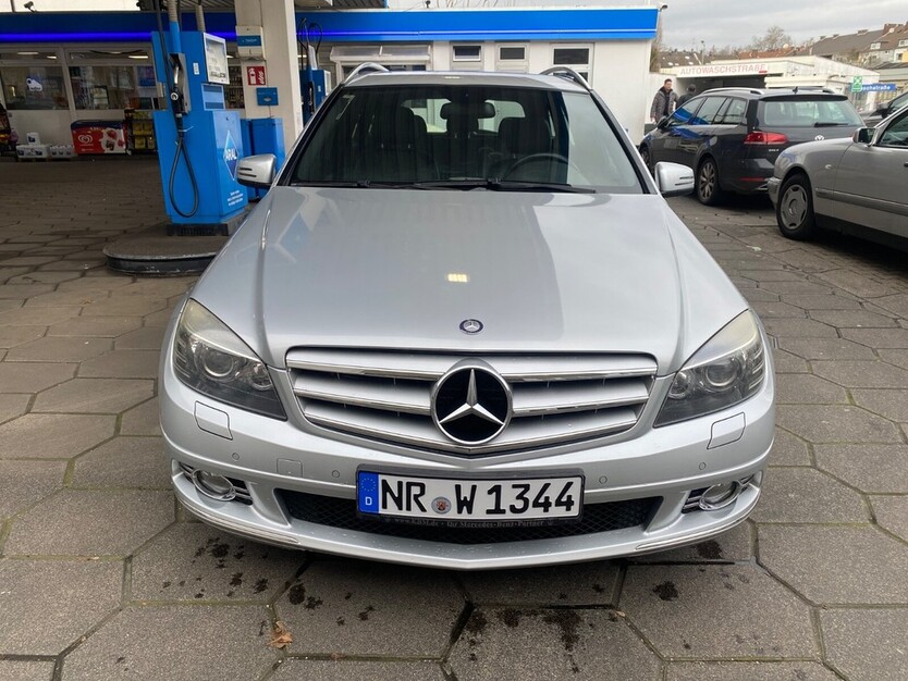 Mercedes-Benz C 350 185.000 km 8.000 € Düsseldorf 40213