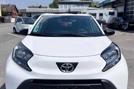 Toyota Aygo (X) 56.800 km 13.699 &euro; Düsseldorf 40627