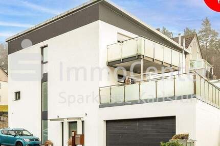 Haus Waldbronn / Busenbach Busenbach - 7 Zimmer, 226 m&sup2;, 989.000&euro; | Angebot:24856071