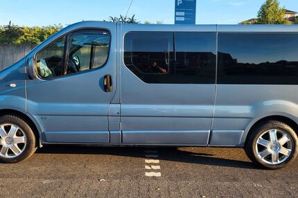Opel Vivaro 118.000 km 20.900 € Frechen 50226