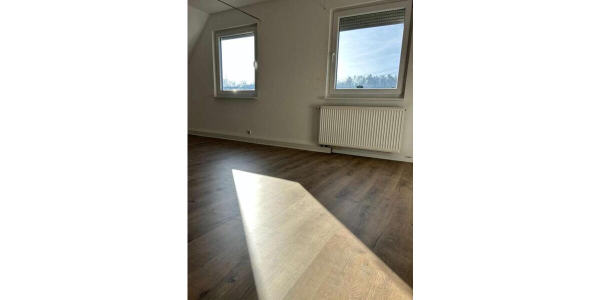 Dachgeschoßwohnung Neckargemünd - 2.5 Zimmer, 74 m&sup2;, 720&euro; | Angebot:24833689