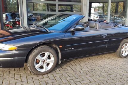 Chrysler Stratus 65.000 km 8.500 &euro; Lügde 32676