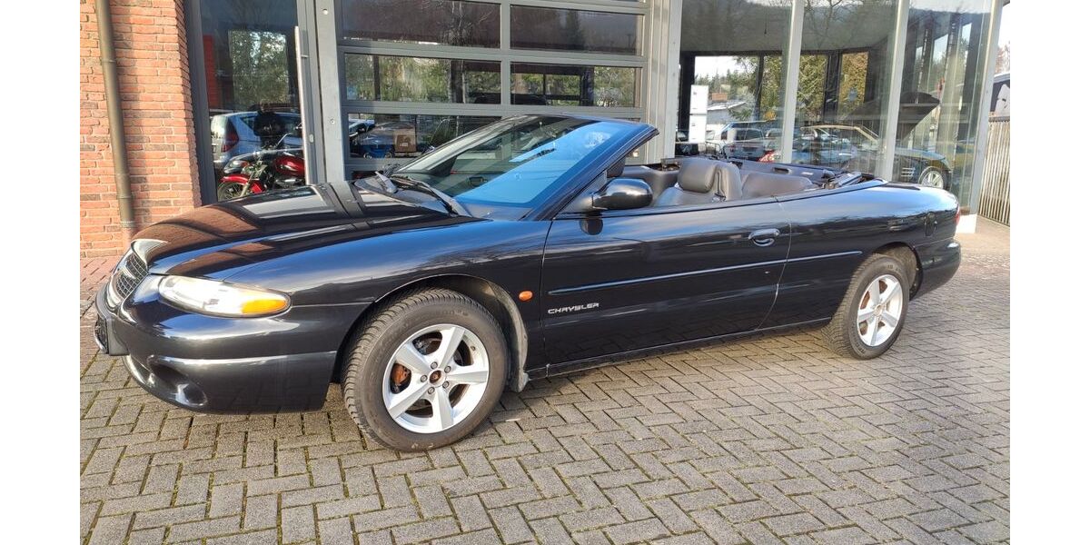 Chrysler Stratus 65.000 km 8.500 &euro; Lügde 32676