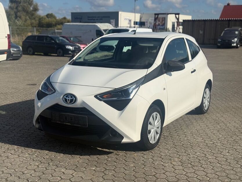 Toyota Aygo (X) 69.209 km 7.999 € Ribnitz-Damgarten 18311