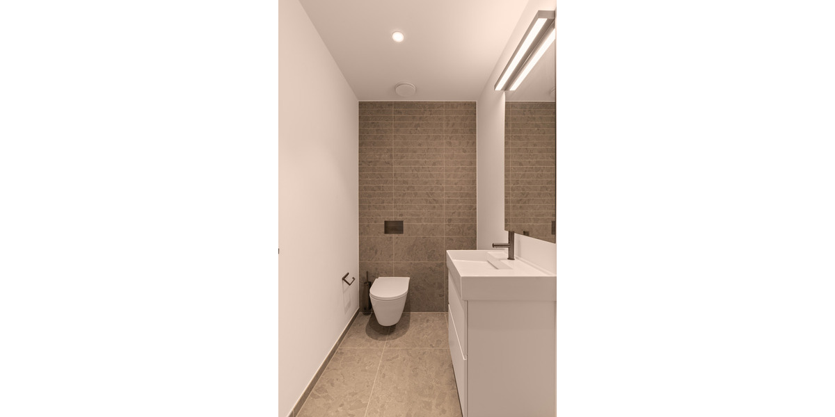 Etagenwohnung Frankfurt am Main Ostend - 2 Zimmer, 69 m&sup2;, 2.680&euro; | Angebot:25737639