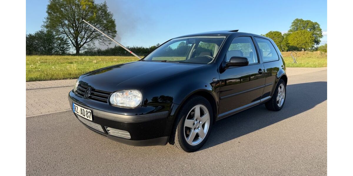 VW Golf 106.447 km 3.499 &euro; Schmilau 23911