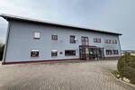 Firmengebäude mit integrierter Wohnung in Schwandorf