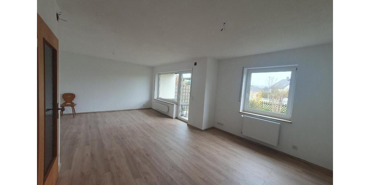 Reihenhaus Waldershof - 5 Zimmer, 130 m&sup2;, 1.300&euro; | Angebot:24832212