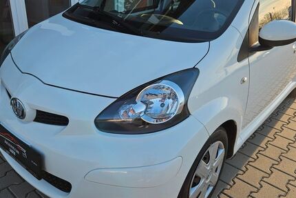 Toyota Aygo (X) 132.000 km 3.300 &euro; Endingen am Kaiserstuhl 79346
