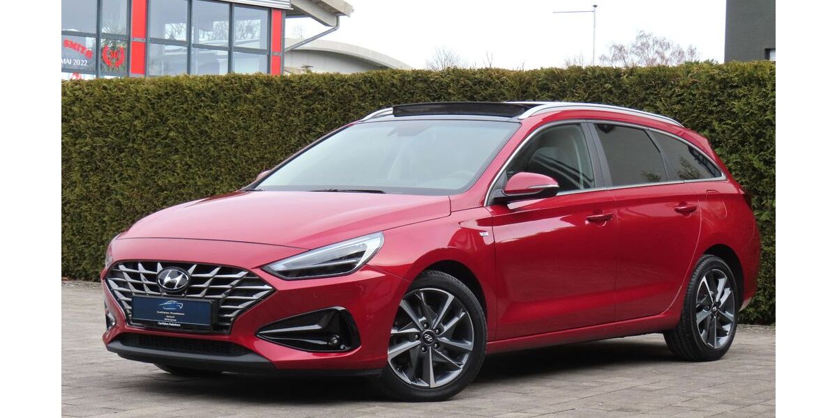 Hyundai i30 68.000 km 21.399 &euro; Bad Lippspringe 33175