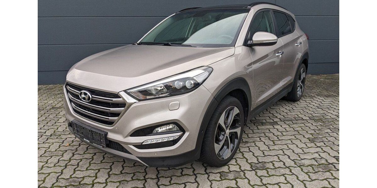 Hyundai TUCSON 112.190 km 15.480 &euro; Hoyerswerda 02977