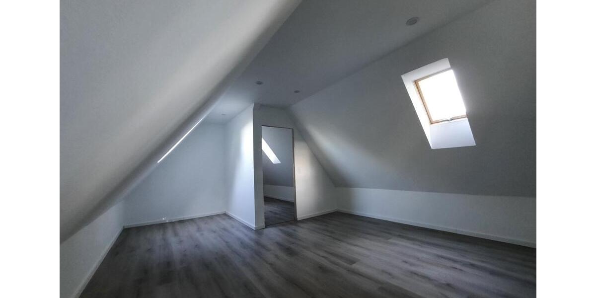 Maisonettenwohnung Mölln - 6 Zimmer, 130 m&sup2;, 1.600&euro; | Angebot:25286153