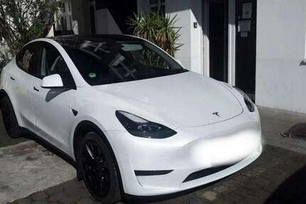 Tesla Model Y 43.565 km 32.450 &euro; Herges-Hallenberg 98587