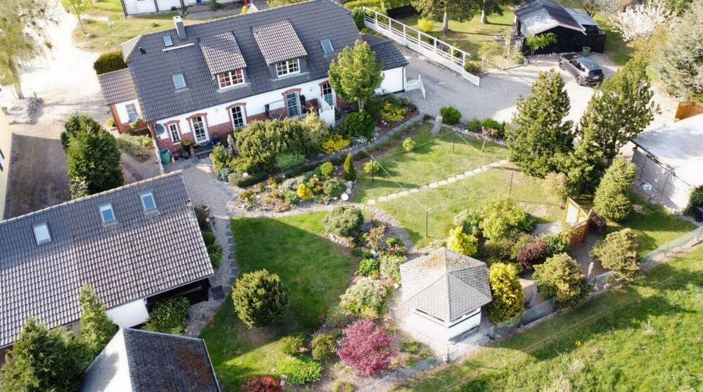 Mehrfamilienhaus, Wohnhaus Sagard Neddesitz - 9 Zimmer, 260 m&sup2;, 495.000&euro; | Angebot:25609013