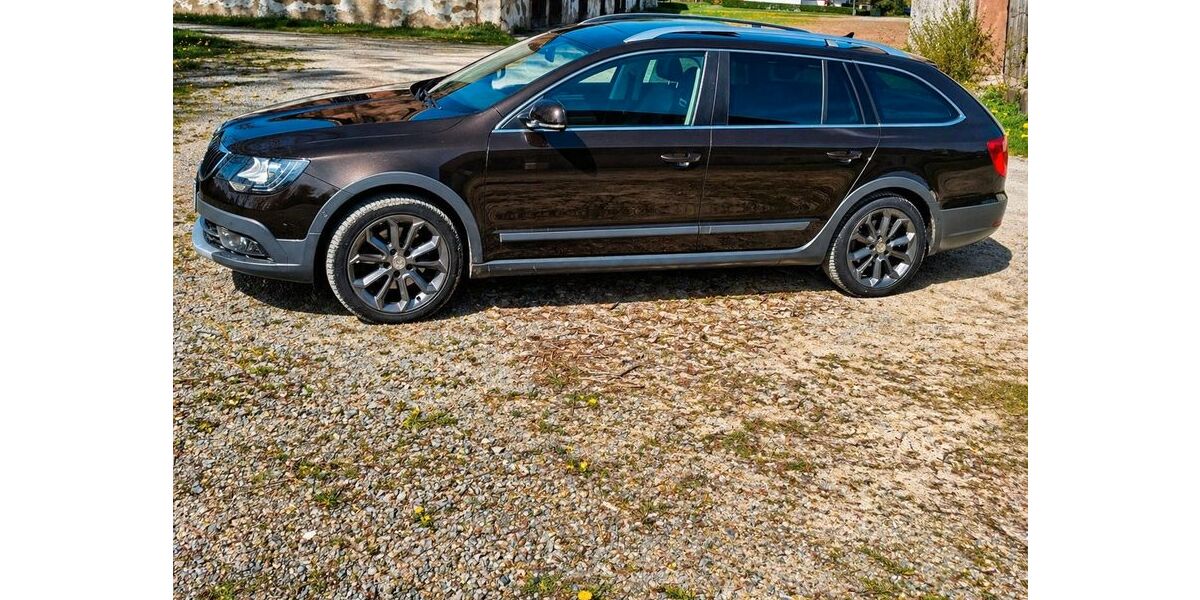 Skoda Superb 195.000 km 14.790 &euro; Einbeck 37574